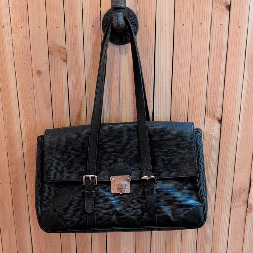 Louis Vuitton Black Epi Segur
